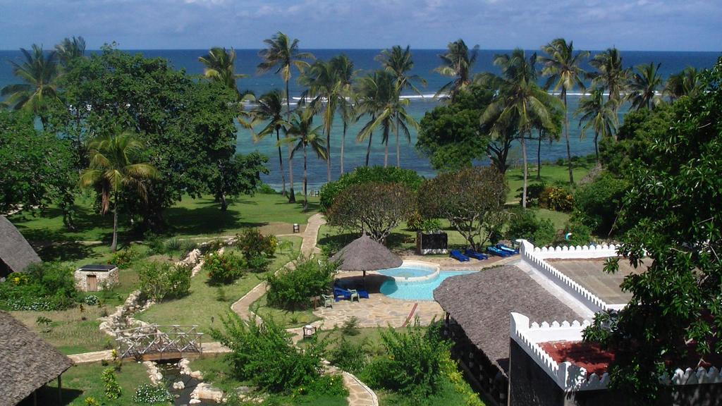 Hill Park Hotel - Tiwi Beach Zewnętrze zdjęcie